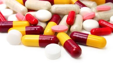 Treatment of small pelvic varices with drugs